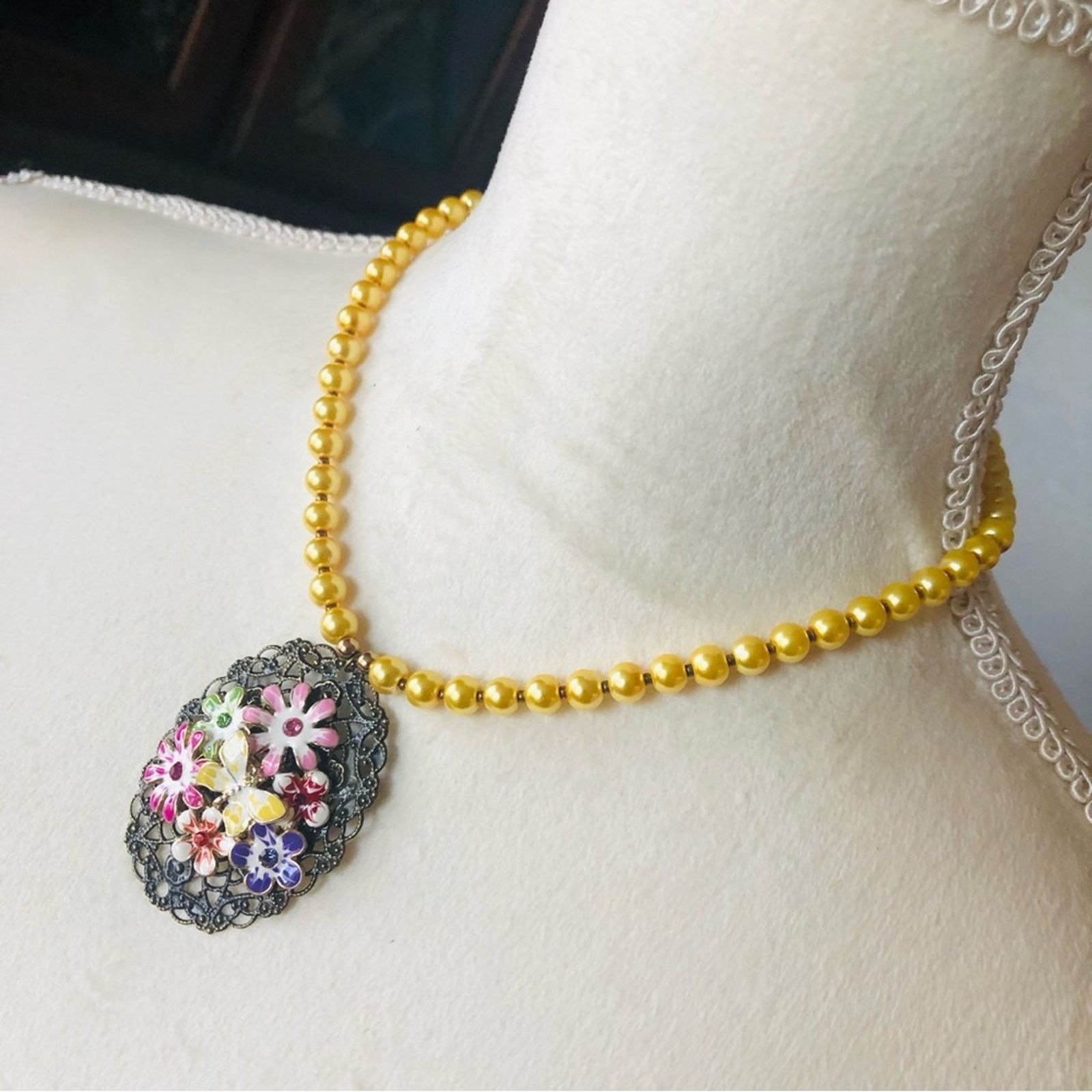 Handmade Handcrafted repurpose floral garden filigree Pearl necklace Size ONE SIZE - 5 Thumbnail