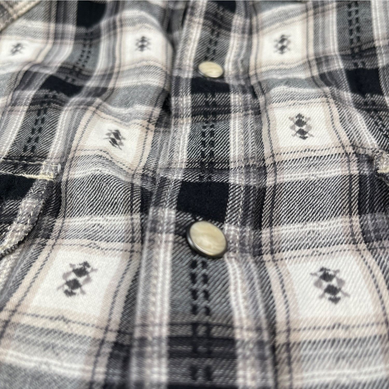 Lucky Brand Lucky Brand Men's Black Plaid Shirt/Pearl Snaps Sz M SKU 466 Size US M / EU 48-50 / 2 - 4 Thumbnail