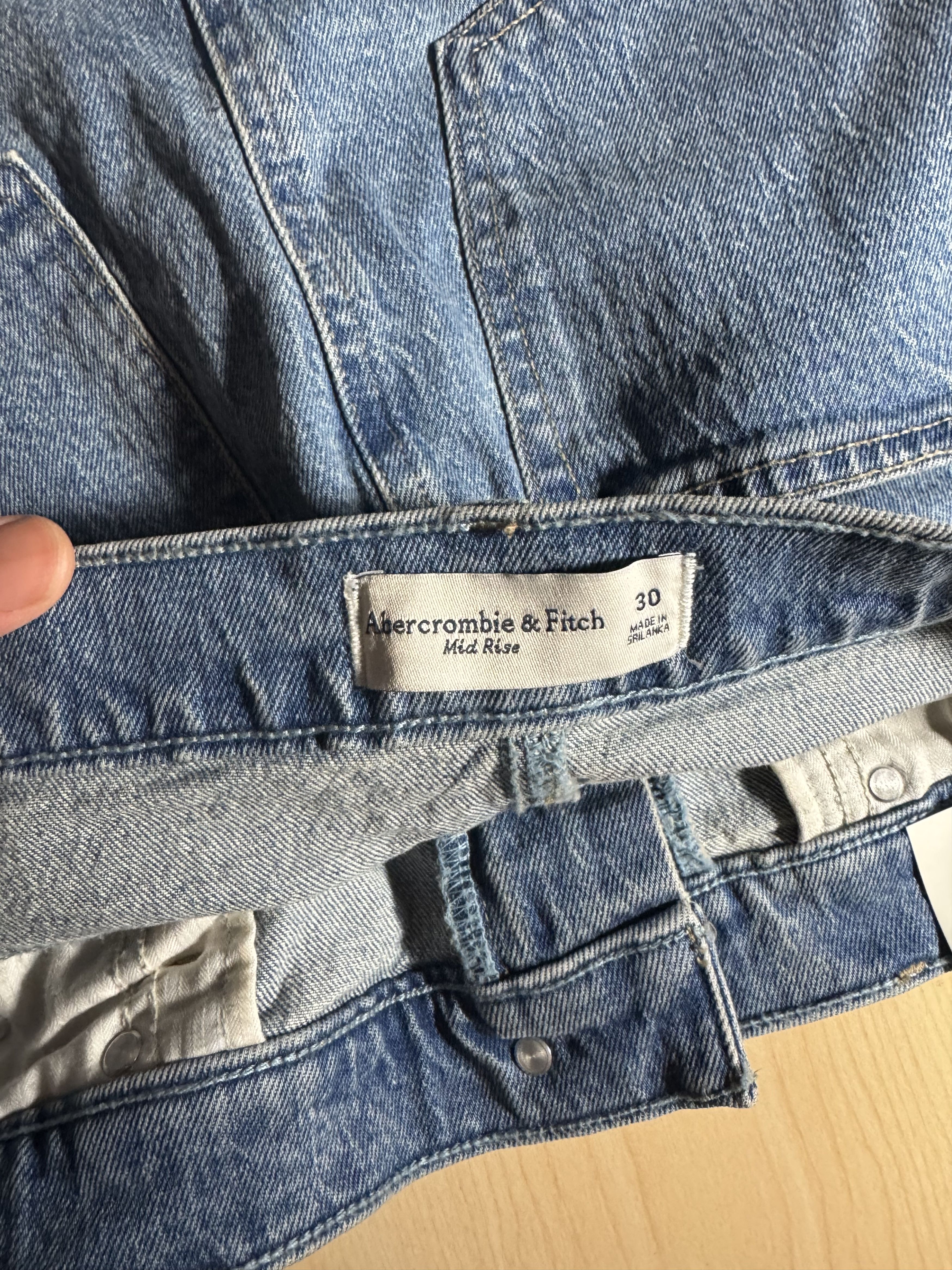 Abercrombie & Fitch Mid-rise denim mini skirt Size 30" / US 8 / IT 44 - 3 Thumbnail