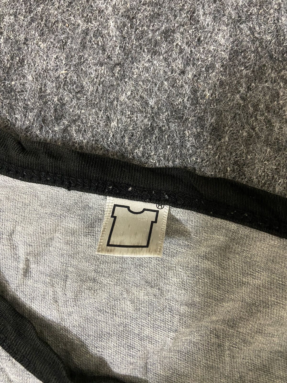 Japanese Brand Vintage Y2K Jimmy Hendrik long sleeve t- shirt Size US M / EU 48-50 / 2 - 6 Thumbnail