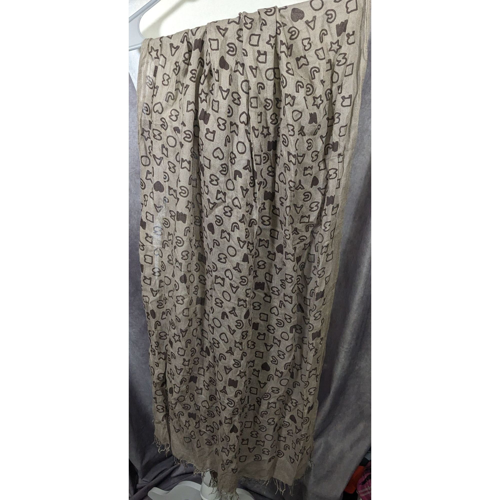 Marc by Marc Jacobs Marc By Marc Jacobs Grey And Black Allover Letter Print Scar Size ONE SIZE - 9 Thumbnail