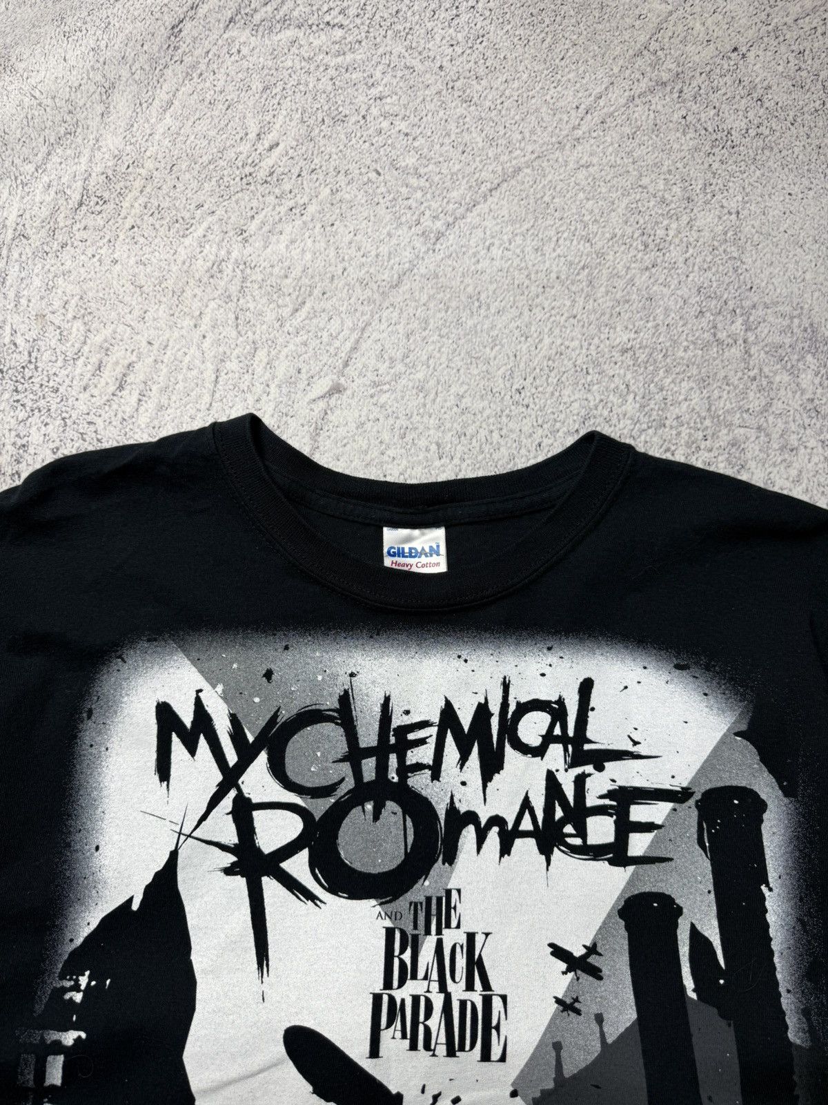 Band Tees Vintage My Chemical Romance The Black Parade Album T shirt Size US L / EU 52-54 / 3 - 10 Thumbnail