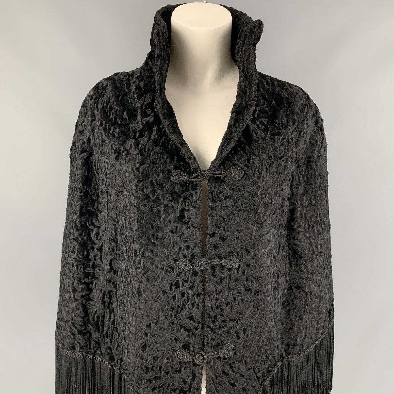 Other ADRIENNE LANDAU x WACHTENHEIM OS Ashtrakhan Fur Fringe Cape Size ONE SIZE - 2 Thumbnail