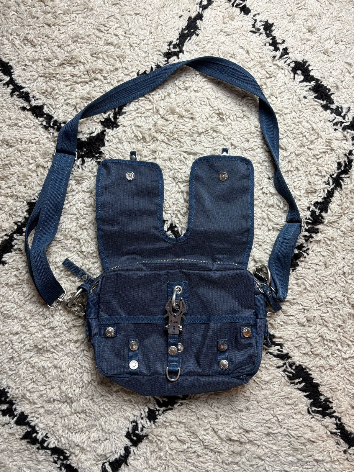 George Gina & Lucy George Gina & Lucy Vintage GGL Shoudler Bag Y2K Simplyjoy Size ONE SIZE - 2 Thumbnail