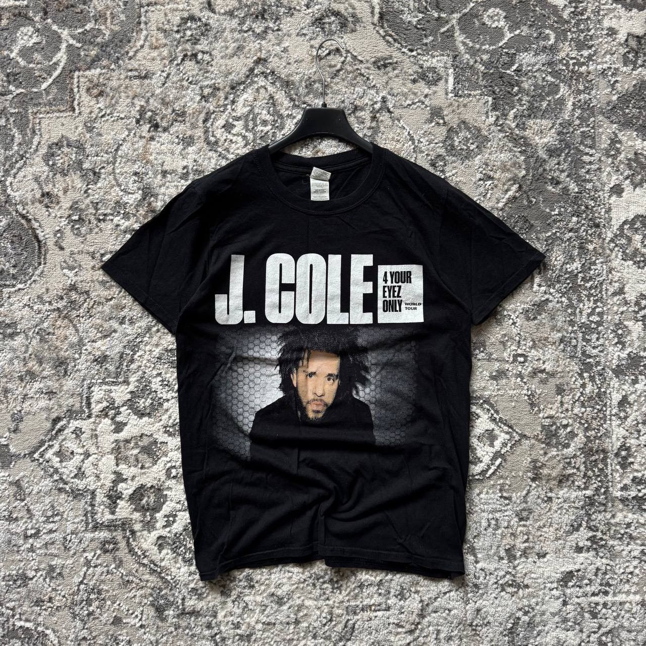Band Tees J Cole 4 Your Eyez Only Tour T-shirt Size US S / EU 44-46 / 1 - 1 Thumbnail