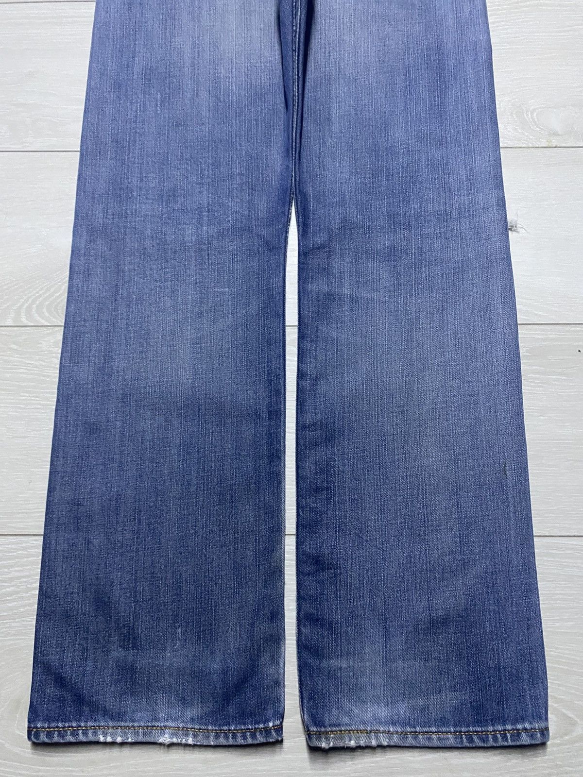 Levi's Vintage Levis 501 Y2K Faded Wash Distressed Loose Jeans Size US 33 - 6 Thumbnail