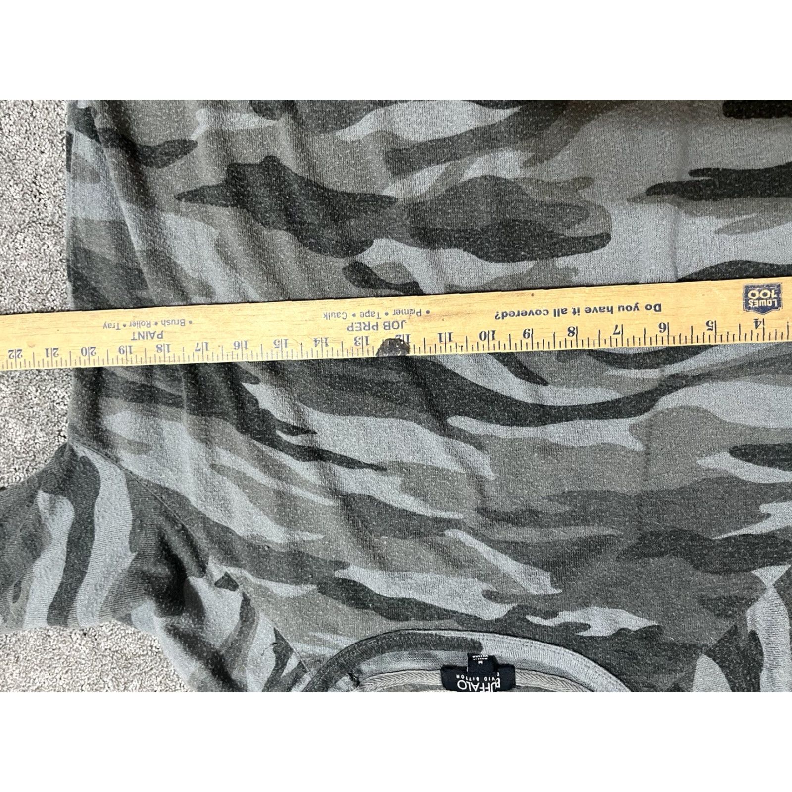 Buffalo David Bitton Buffalo David Bitton Shirt Women’s Camo Gray Long Sleeve Round Neck Pullover Med Button-Up All Seasons Lightweight Size M / US 6-8 / IT 42-44 - 4 Thumbnail
