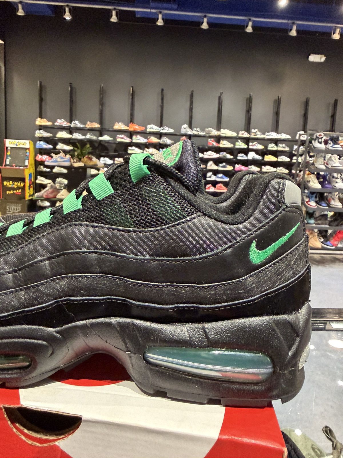 Nike Size 9 - Nike Air Max 95 OG Big Bubble Black Green Shock Size US 9 / EU 42 - 5 Thumbnail