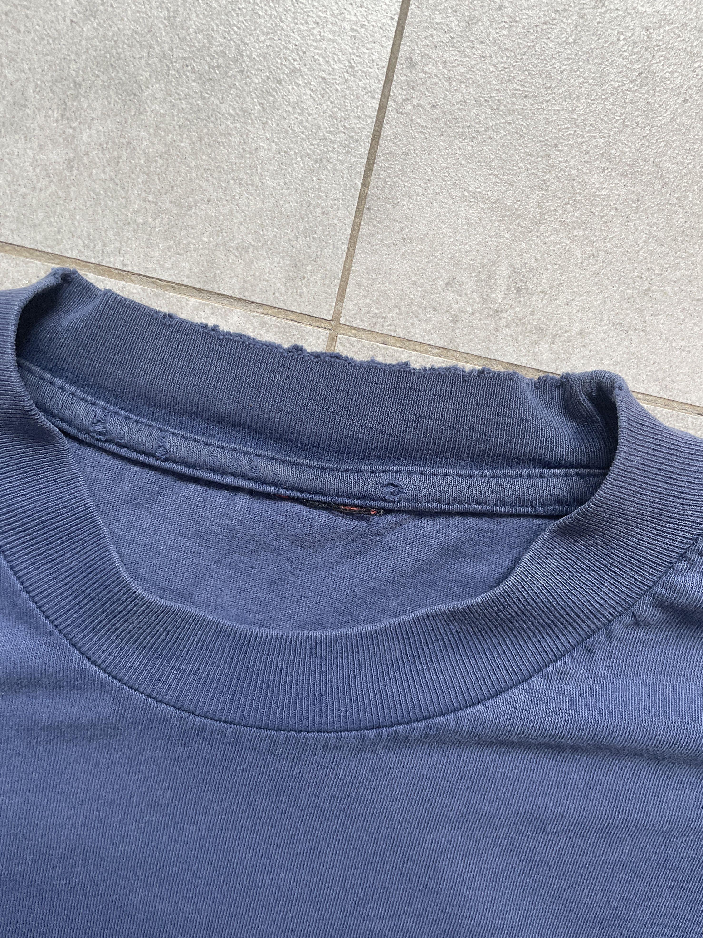 Nike NIKE VINTAGE 90S DISTRESSED WASHED NAVY MINI SWOOSH TEE Size US M / EU 48-50 / 2 - 3 Thumbnail