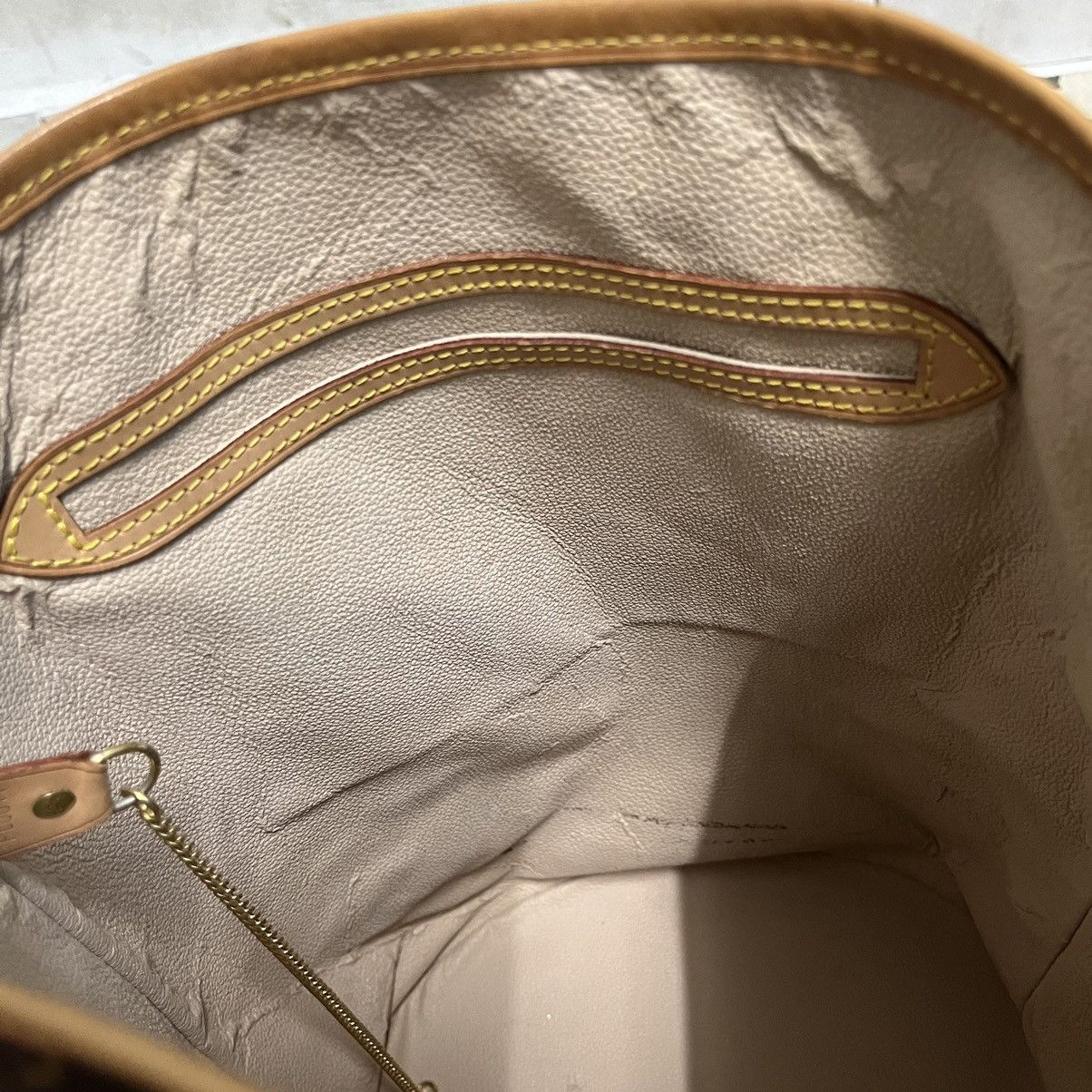 Louis Vuitton Aut. Louis Vuitton Tote Bag Bucket GM Monogram Canvas Trimm Size ONE SIZE - 5 Thumbnail