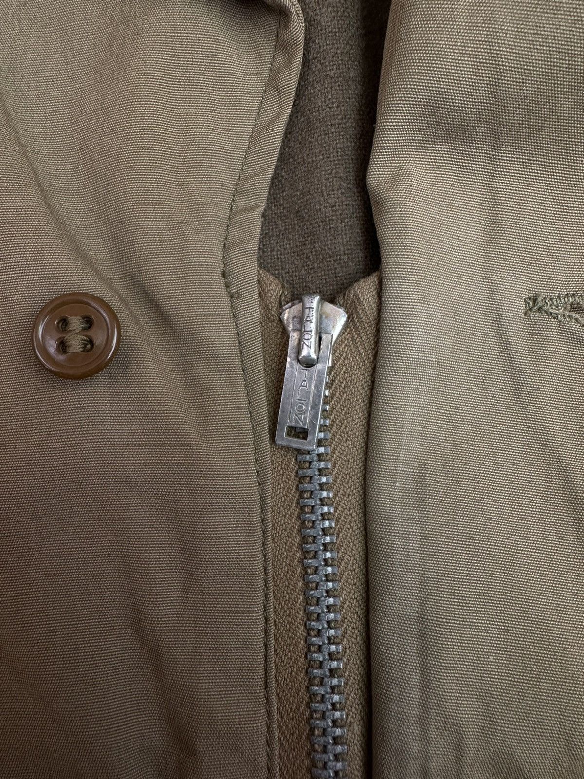 Vintage True Vintage 40s WWII US ARMY M-41 FIELD JACKET Size US L / EU 52-54 / 3 - 8 Thumbnail