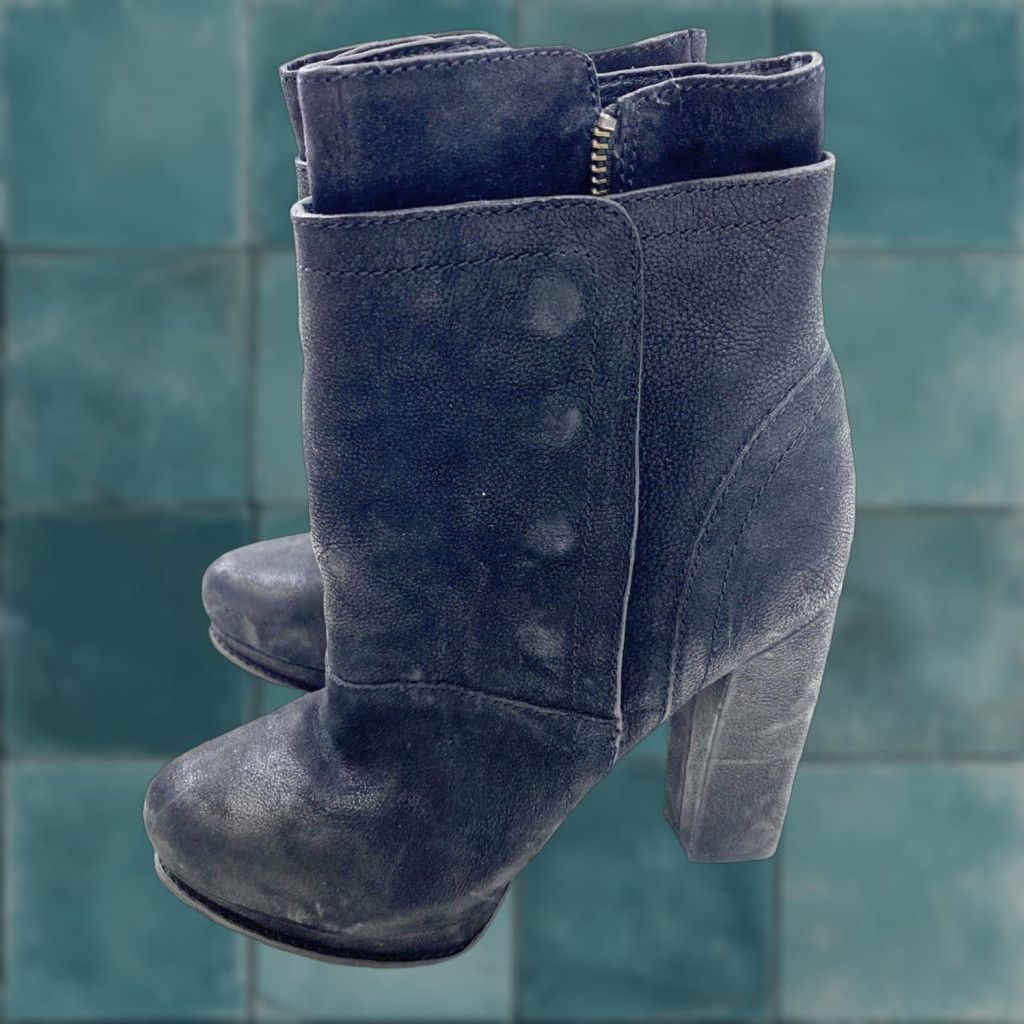 Vera Wang VERA WANG Ankle Boots Bootie Women 6 Black Suede Size US 6 / IT 36 - 1 Thumbnail