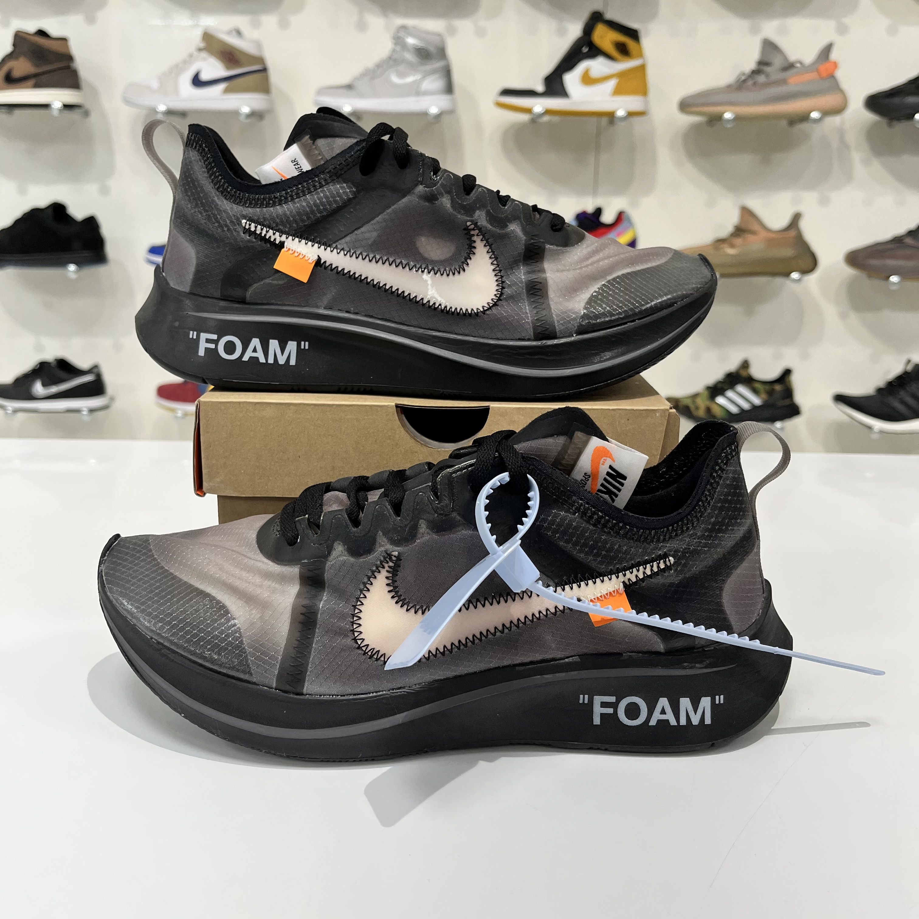 Nike × Off-White Nike Zoom Fly x Off-White Black/Silver Size US 8 / EU 41 - 1 Thumbnail