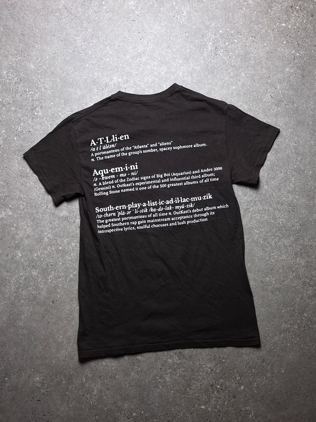 Outkast × Pleasures outkast x pleasures rap graphic tee Size US S / EU 44-46 / 1 - 2 Thumbnail