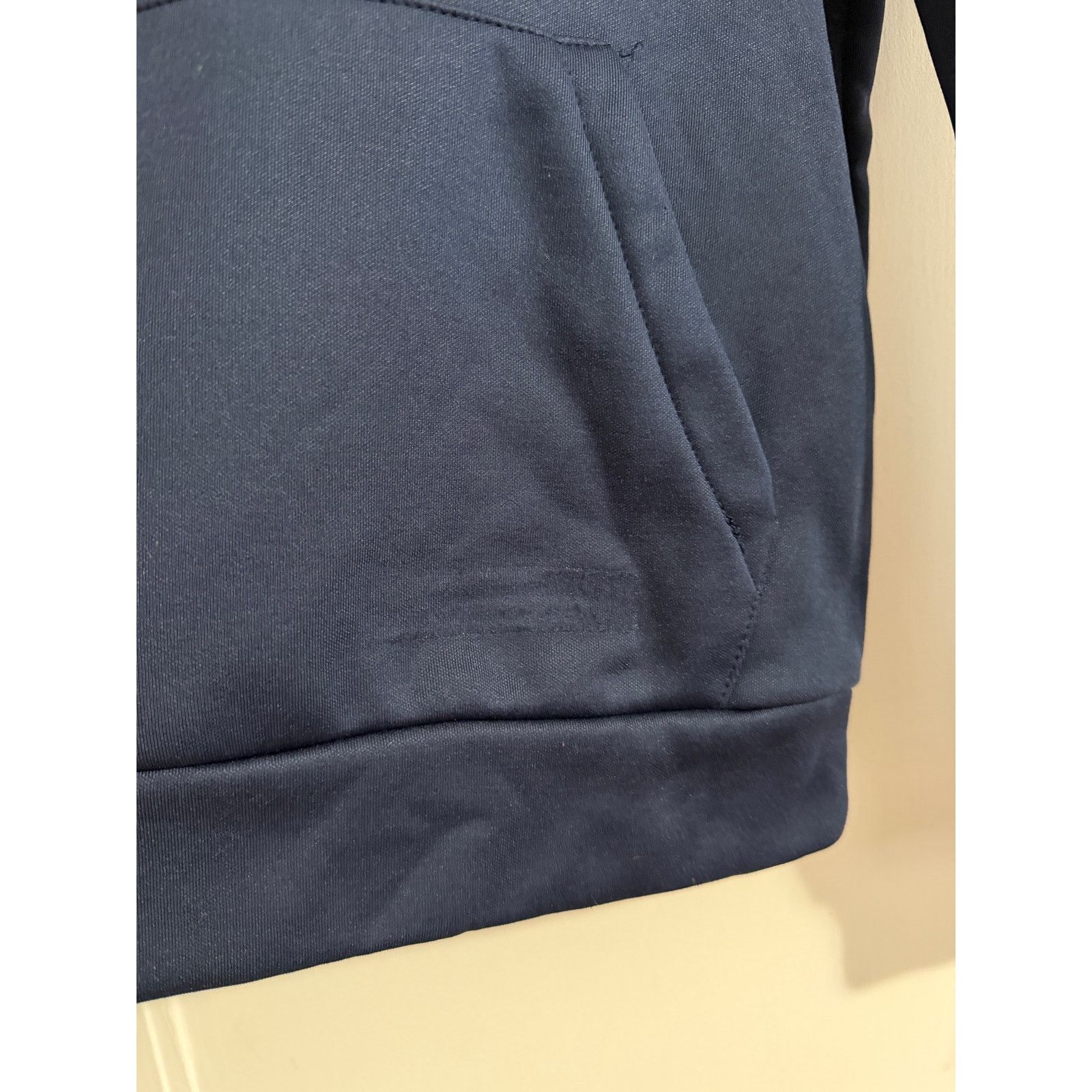 Colosseum Athletics UW Eau Claire BluGolds Hoodie Sweatshirt Size Small Size US S / EU 44-46 / 1 - 5 Thumbnail