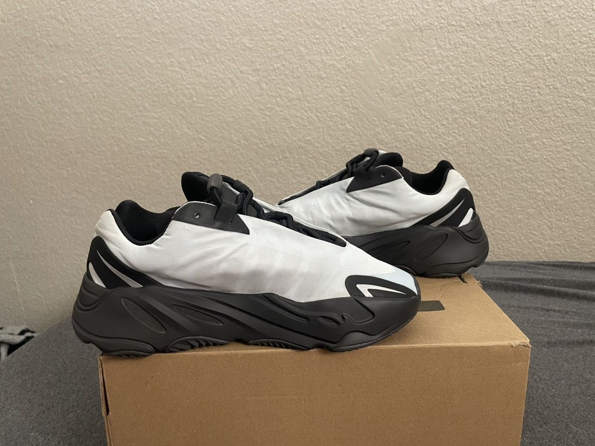 Kanye West × Yeezy Yeezy Adidas Reflective 700 MNVN Size US 5 / EU 37 - 4 Thumbnail