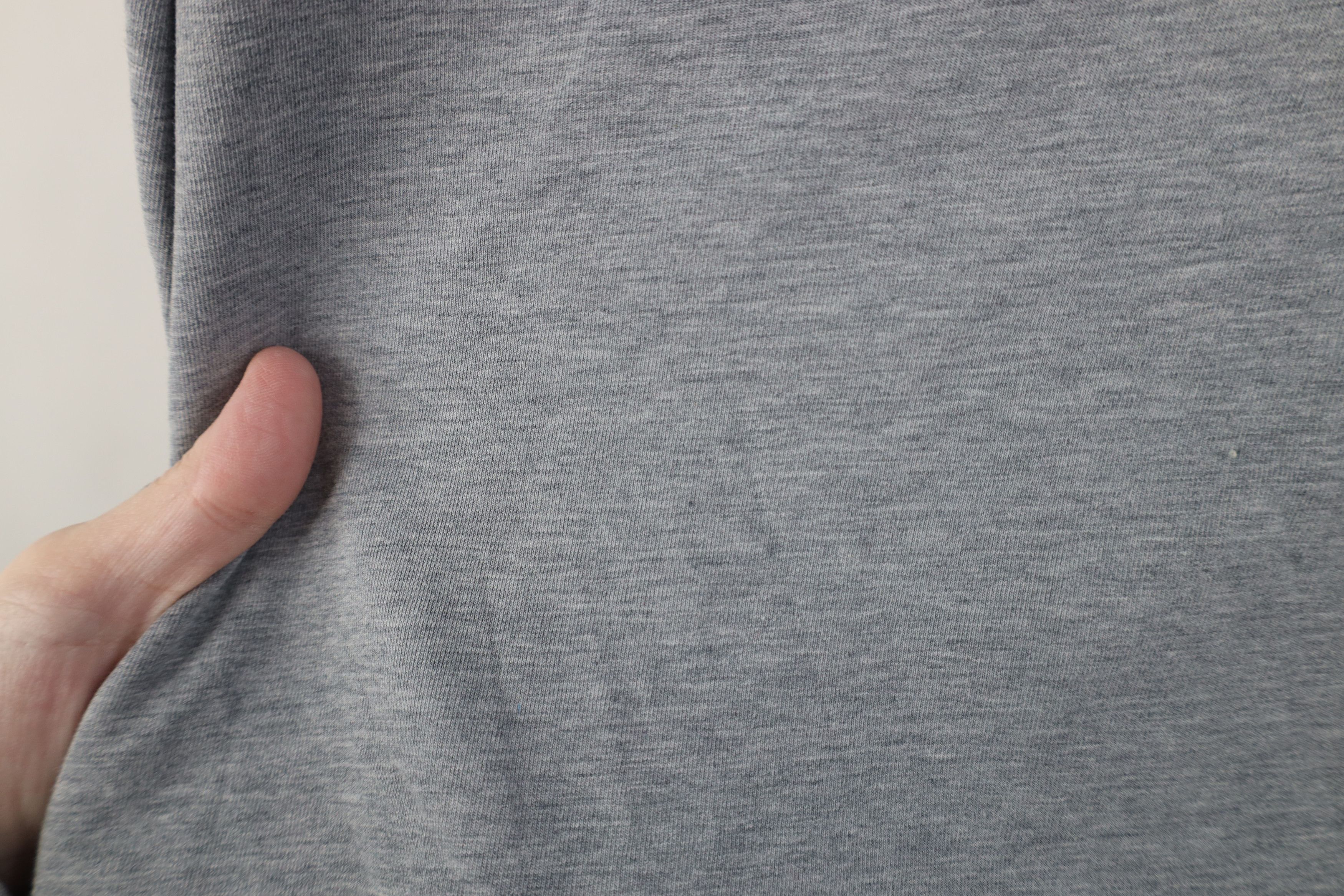 Lululemon Lululemon Running Jogging Yoga V-Neck T-Shirt Heather Gray Size US XL / EU 56 / 4 - 7 Thumbnail