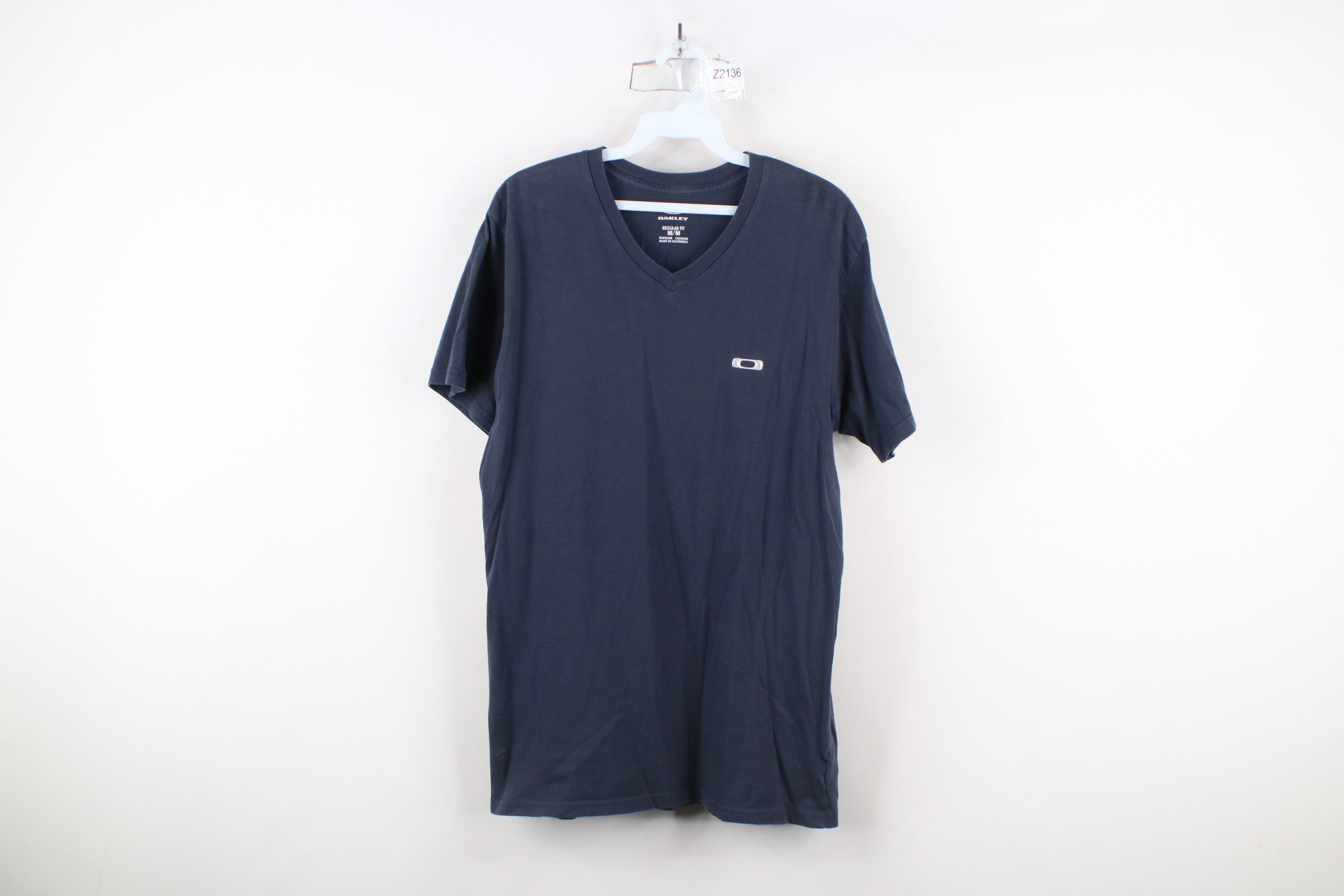 Oakley × Vintage Vintage Y2K Oakley O Logo Short Sleeve V-Neck T-Shirt Blue Size US M / EU 48-50 / 2 - 1 Thumbnail