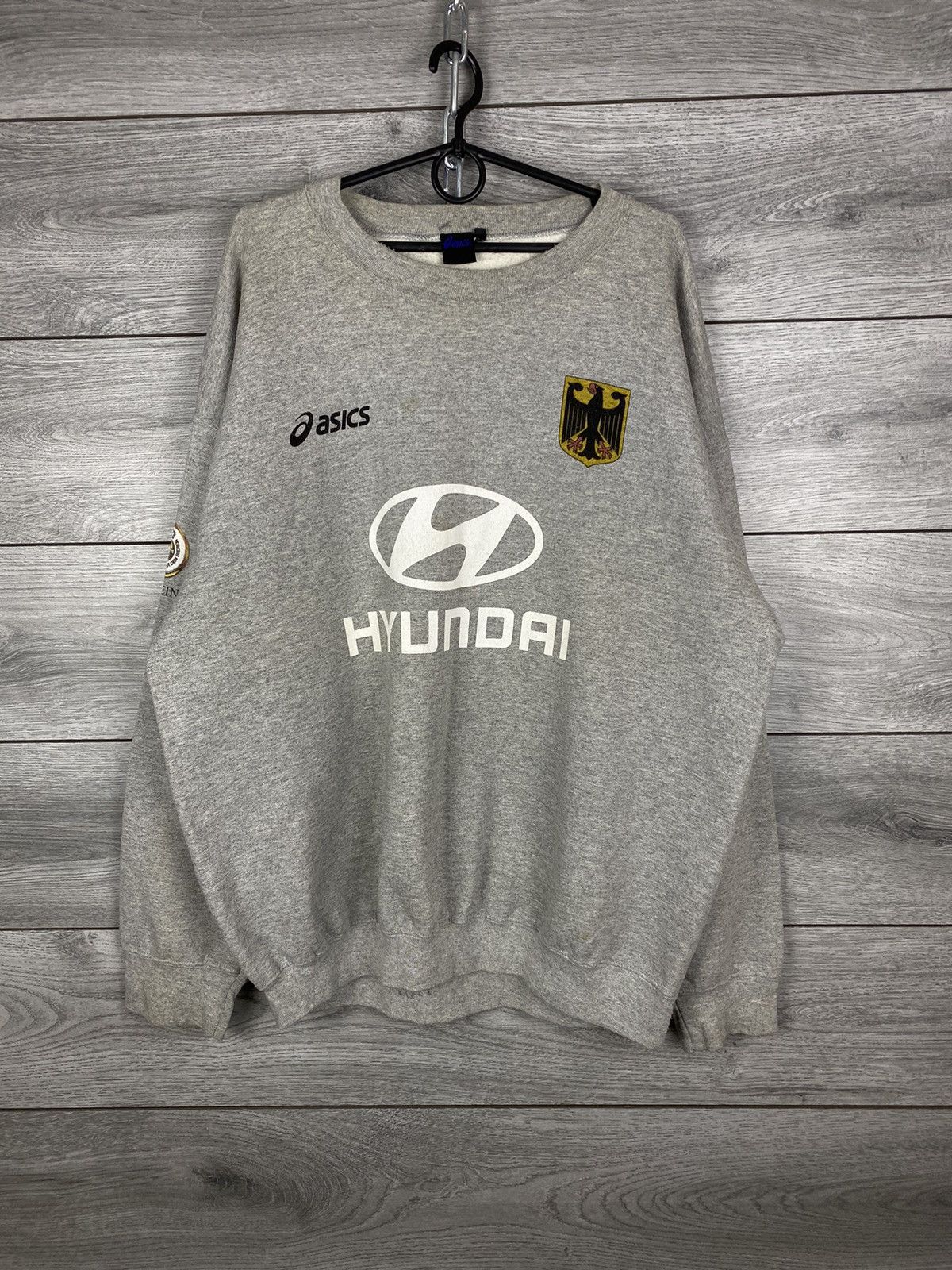 Asics Rare Vintage Asics Germany Hyundai Sponsor Sweatshirt Size US XL / EU 56 / 4 - 1 Thumbnail