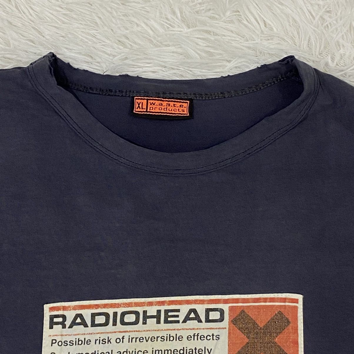 Band Tees Distressed vintage rock band radiohead Size US M / EU 48-50 / 2 - 5 Thumbnail