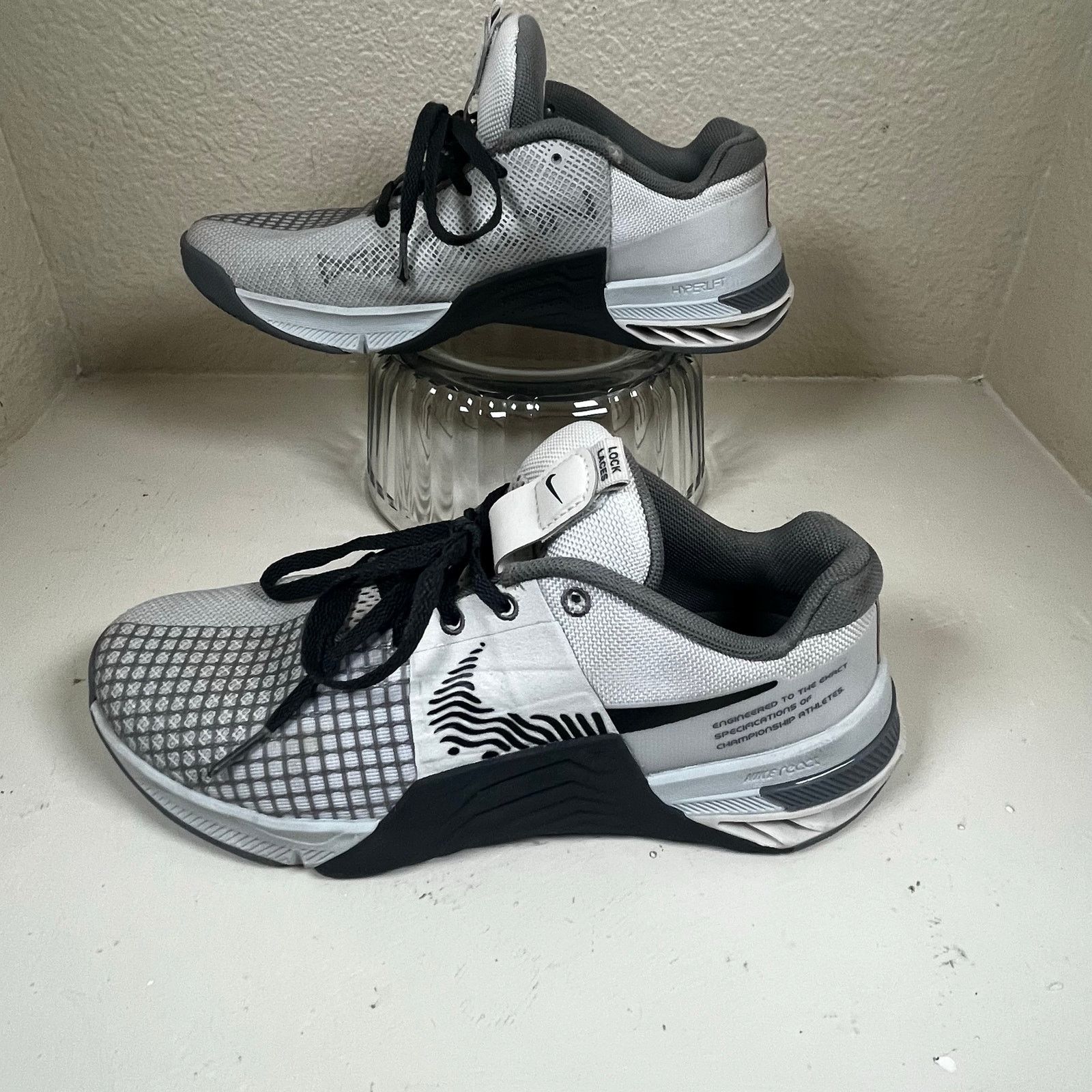 Nike Nike Men’s Metcon 8 Photon Dust Anthracite DO9328-004 size 7 Size US 7 / EU 40 - 2 Thumbnail