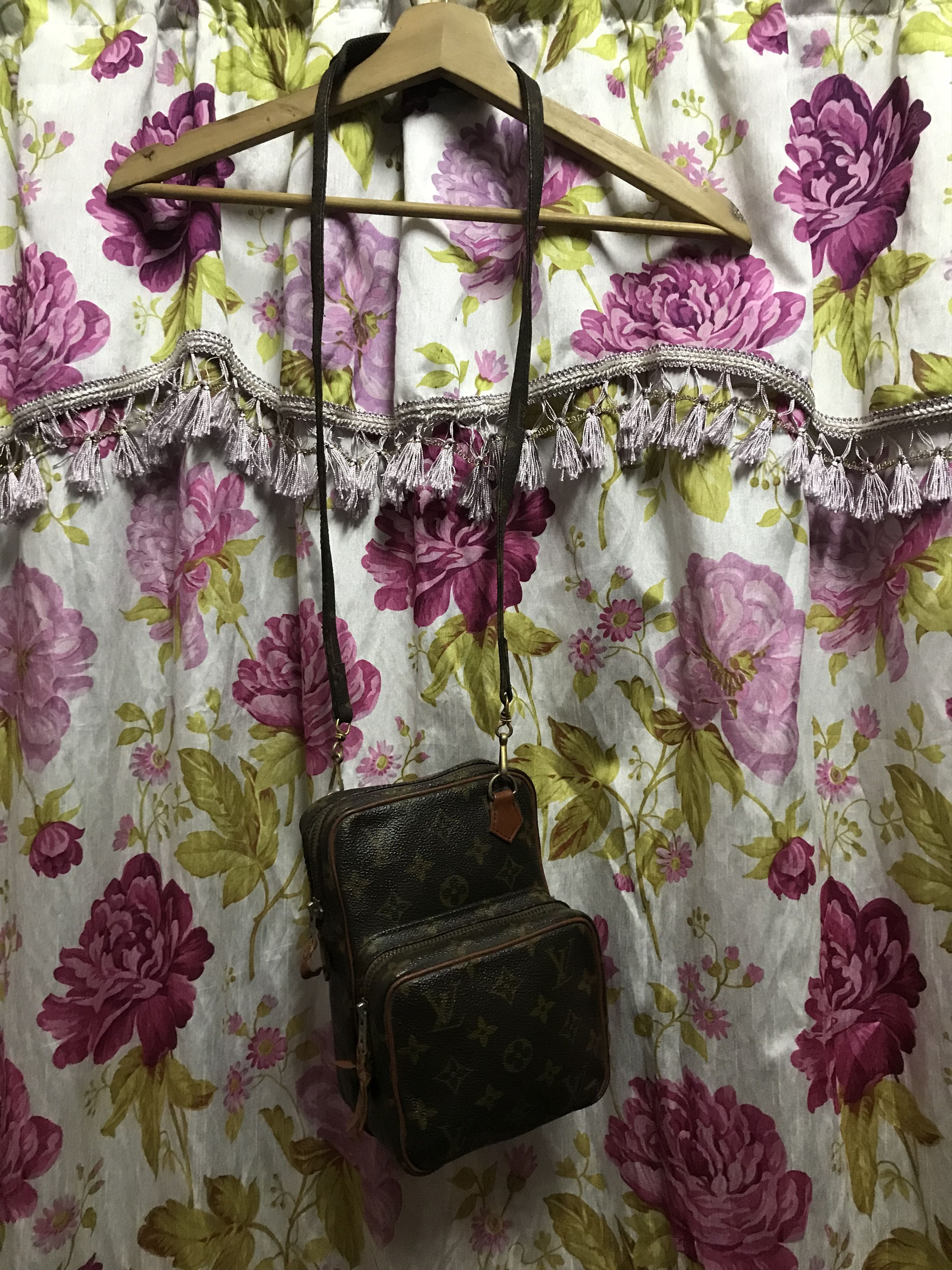 Louis Vuitton Vintage 80s Louis Vuitton Size ONE SIZE - 1 Thumbnail