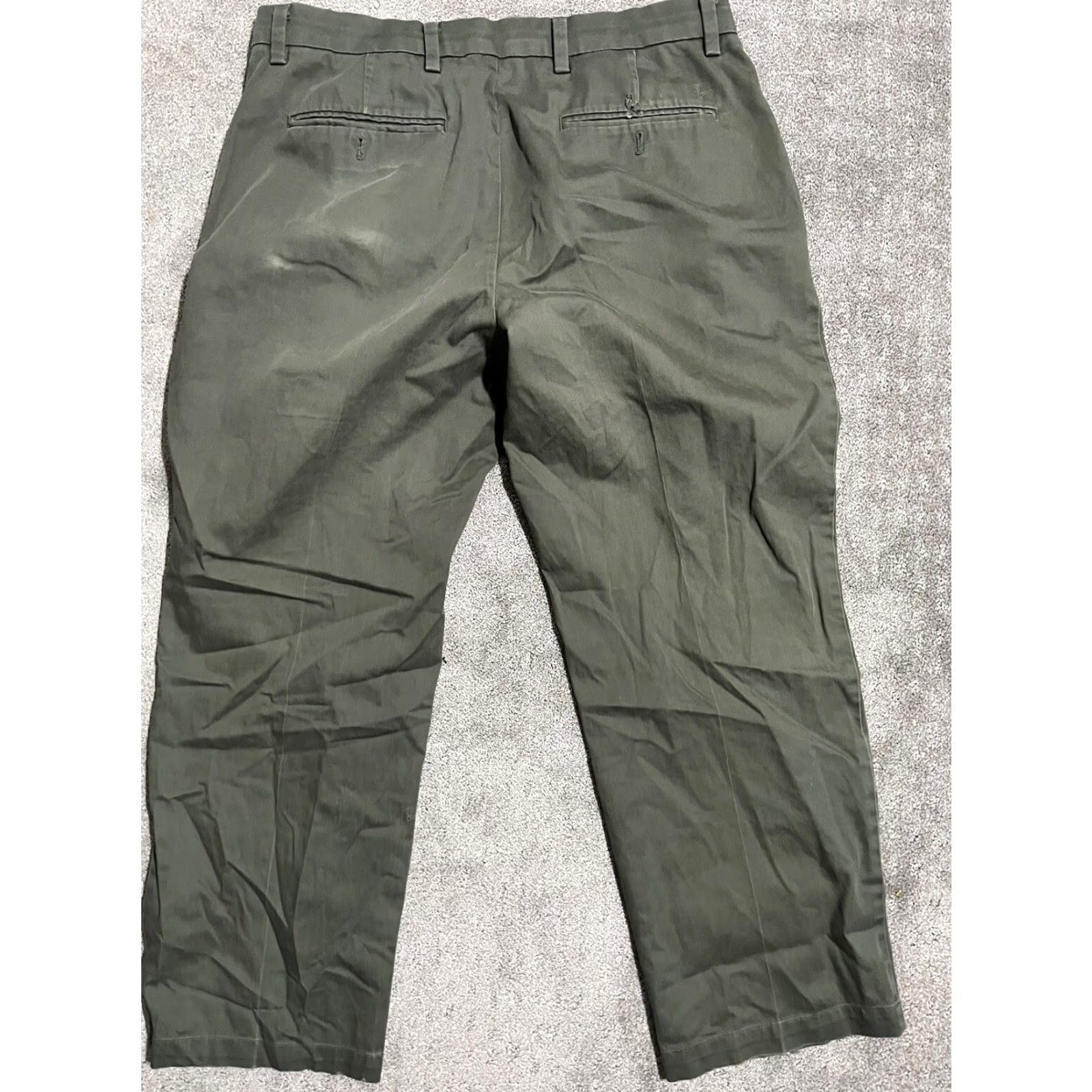Dockers DOCKERS Chinos Pants 36x29 Green Solid Pleated Classic Fit Men 90s Designer 100% Cotton EUC Size US 36 / EU 52 - 3 Thumbnail