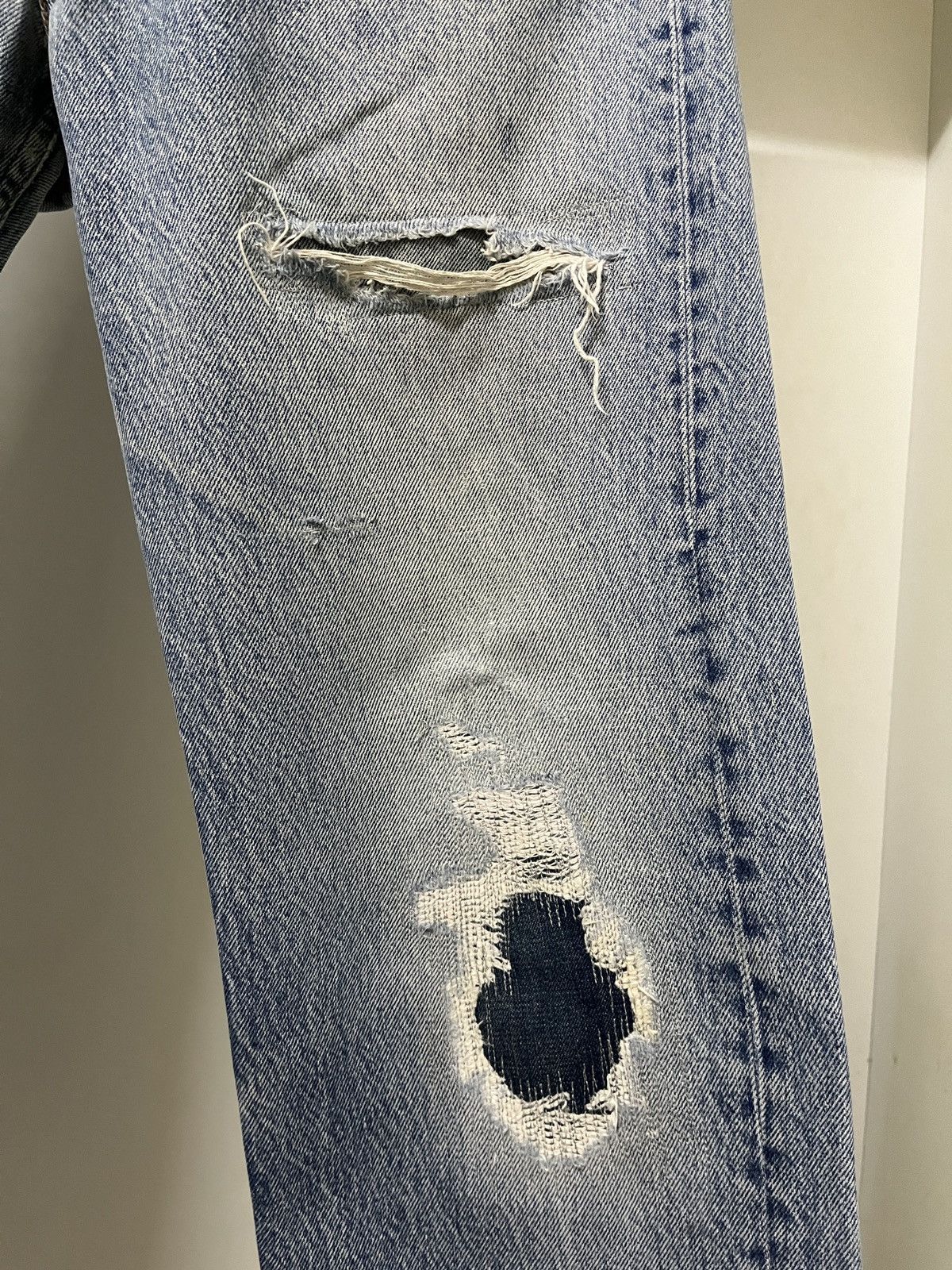 Levi's Vintage 80s Levis 501 Distressed Repaired Boro Size US 32 / EU 48 - 2 Thumbnail