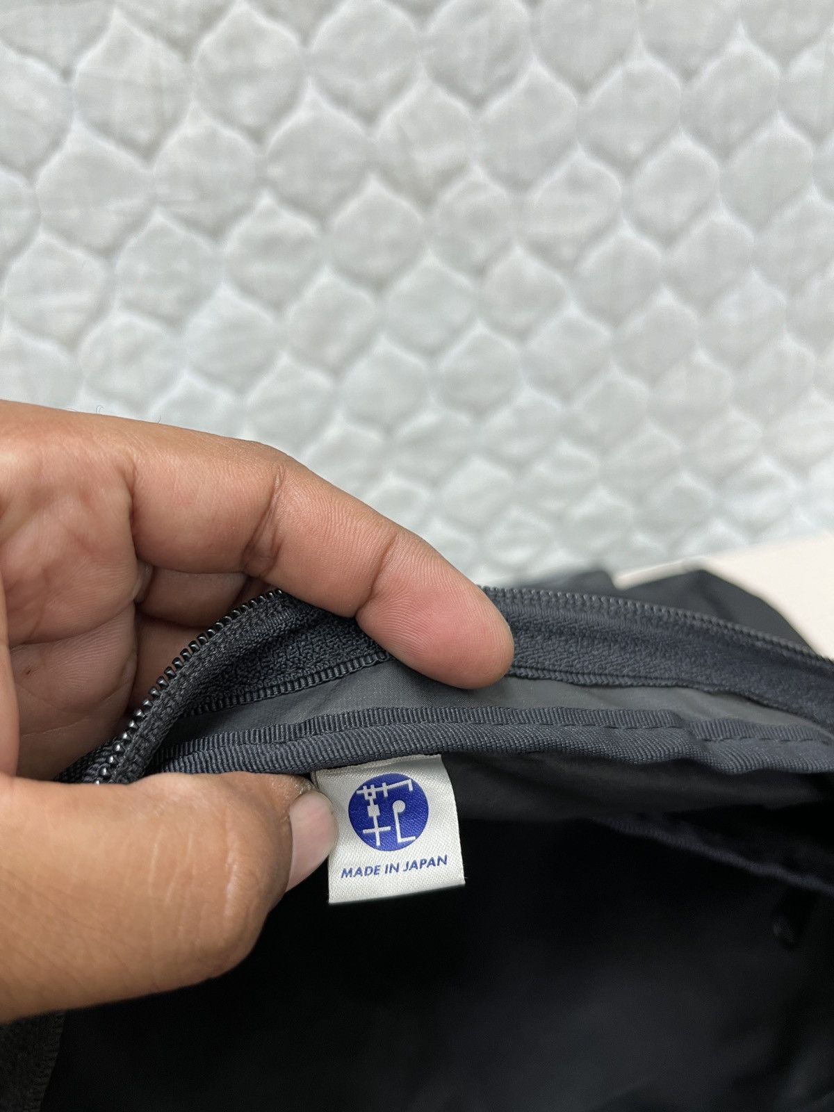Porter 🔥🔥🔥ARCHIVE VTG PORTER MESSENGER BAG Size ONE SIZE - 18 Thumbnail