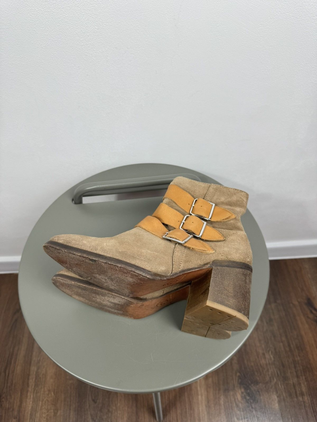 Hudson Hudson London Beige Suede Buckle Heeled Ankle Boots EU 37 Size US 6 / IT 36 - 14 Thumbnail
