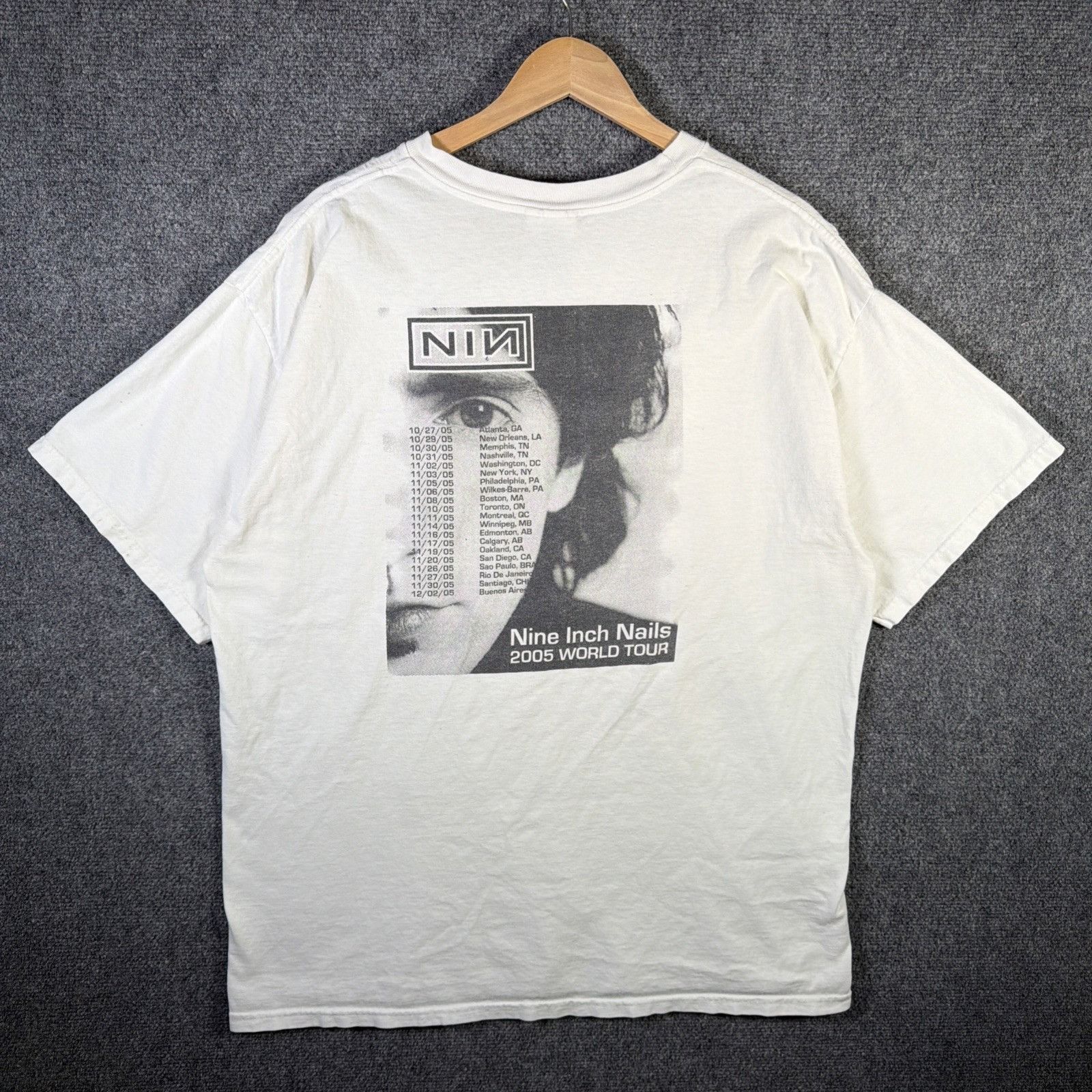 Band Tees Vintage Nine Inch Nails Shirt Mens XL Y2K 2005 World Tour Size US XL / EU 56 / 4 - 1 Thumbnail