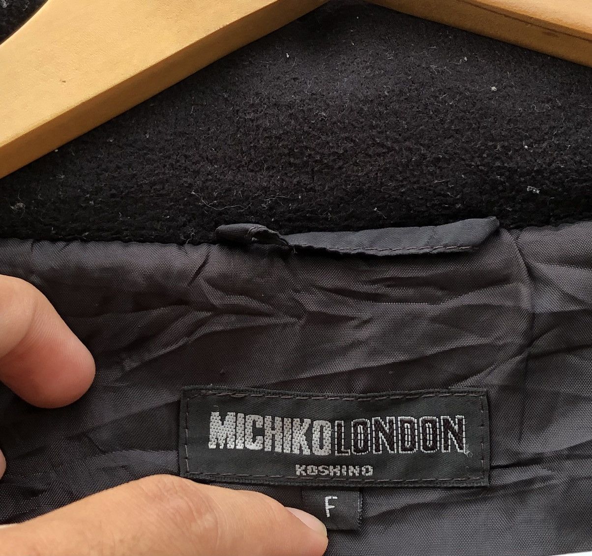 Japanese Brand Michiko Koshino London Multiy Pocket Jacket Size US XL / EU 56 / 4 - 22 Thumbnail