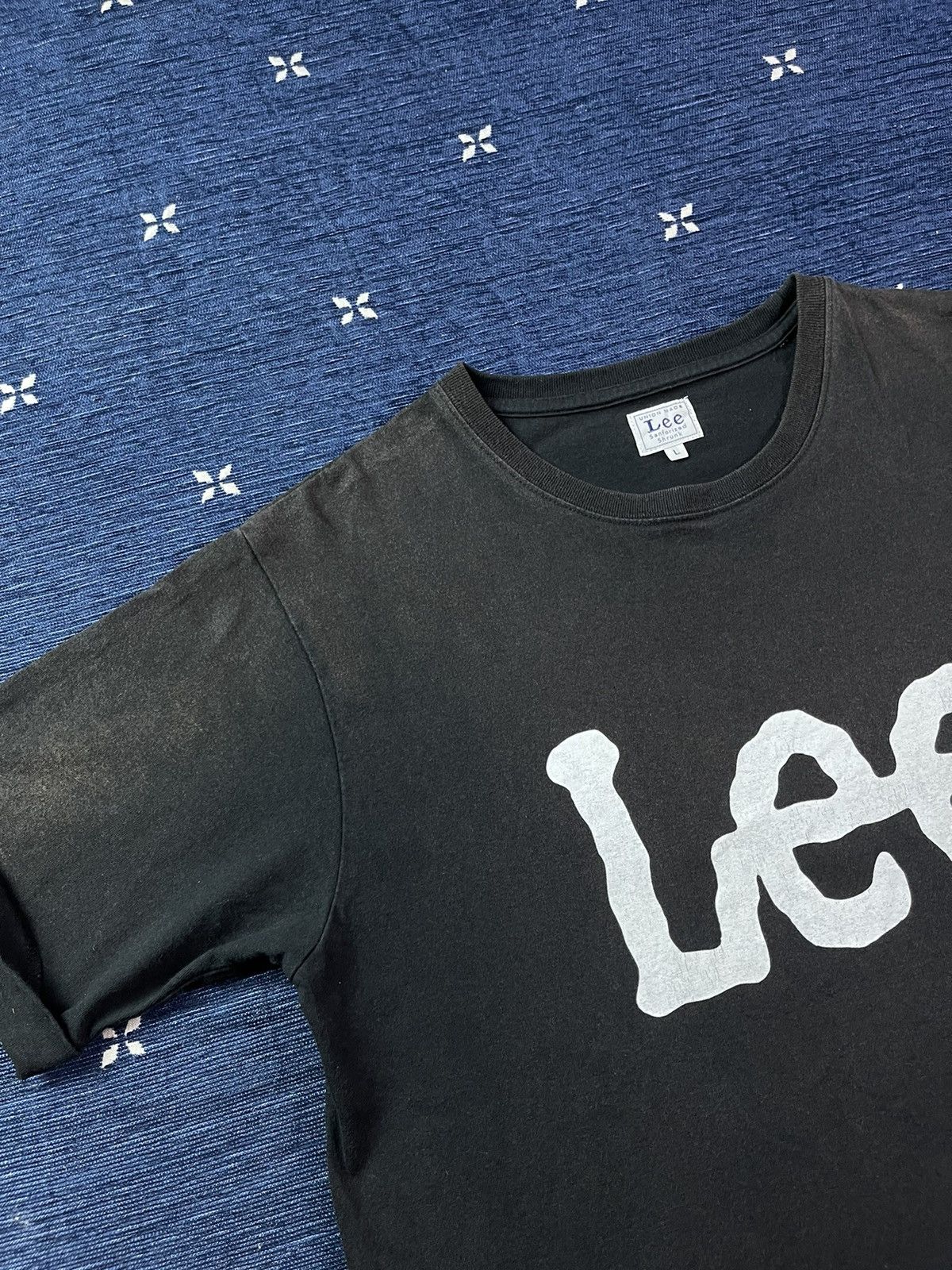 Lee × Vintage Vintage Lee sun faded t-shirt Size US L / EU 52-54 / 3 - 4 Thumbnail