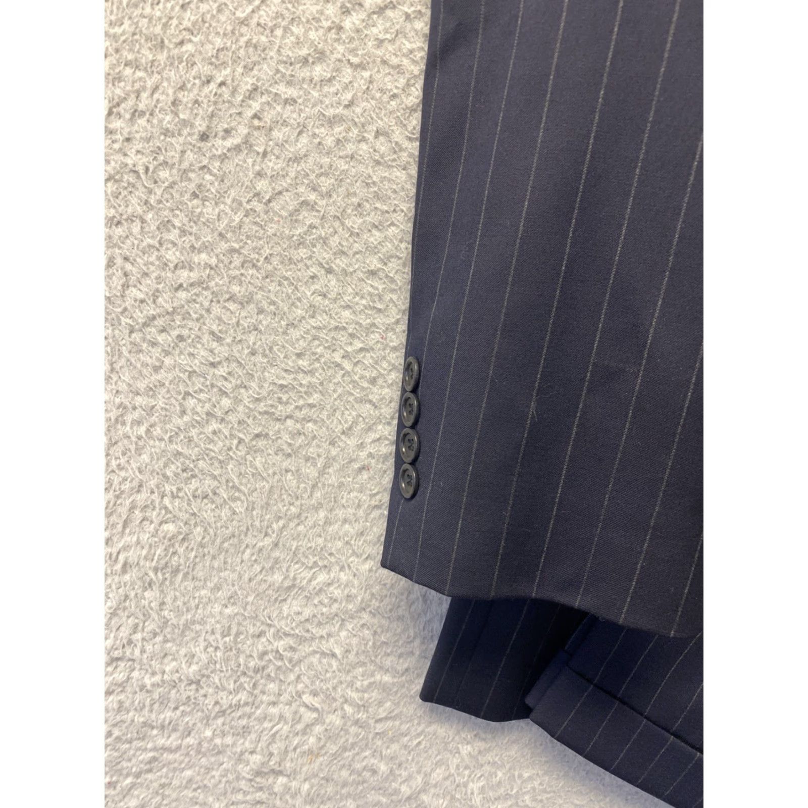 Bill Blass VINTAGE Bill Blass Suit 2 Piece Navy Wool Striped Jacket Pants 40R Mens 2-Button/Single-Breasted 3 Button? Size 40R - 4 Thumbnail