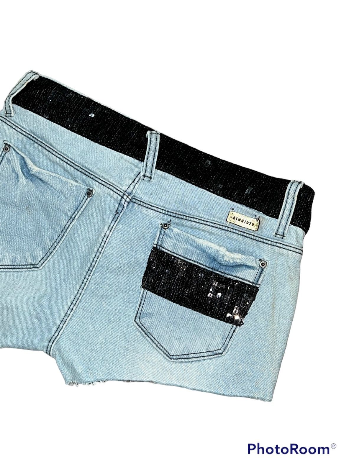 Japanese Brand Vintage Y2K denim sequin shorts ⭐️💗 Size 24" / US 00 / IT 34 - 3 Thumbnail