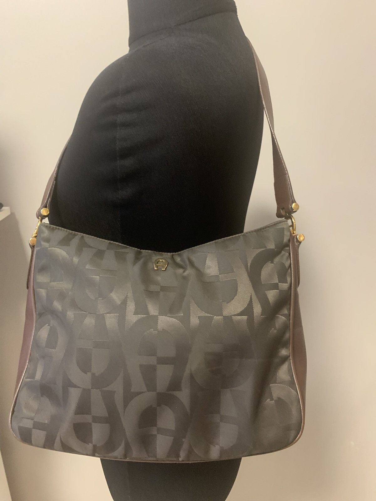 Aigner Aigner Handbag Brown Leather & fabric Size ONE SIZE - 1 Thumbnail