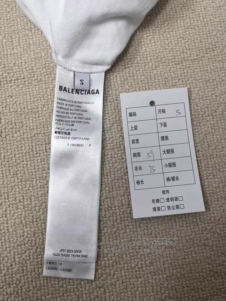 Balenciaga Balenciaga Letter Printed Round Neck Short Sleeve T-Shirt Size US S / EU 44-46 / 1 - 5 Thumbnail