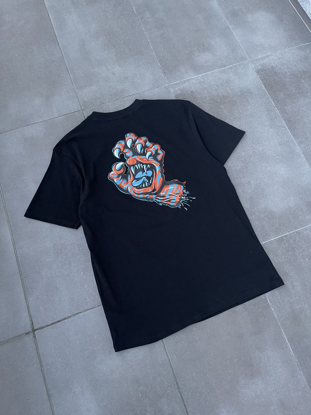 Santa Cruz Skateboards !DS! Santa Cruz Salba Tiger Hand Black Short Sleeve T-Shirt Size US M / EU 48-50 / 2 - 10 Thumbnail