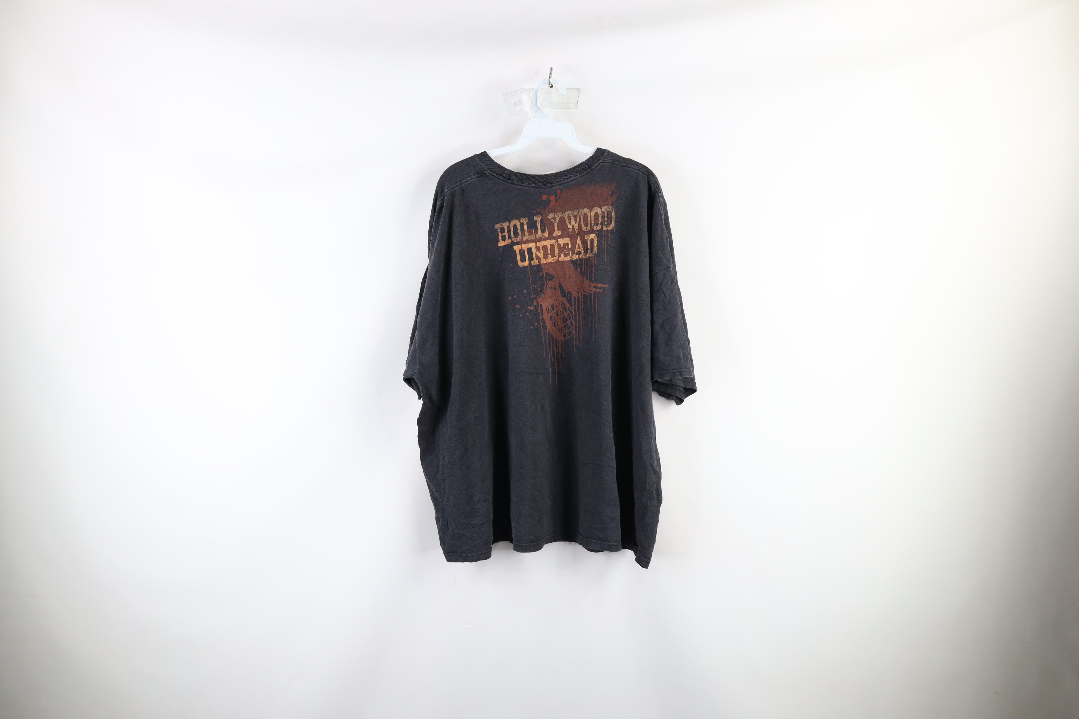 Vintage Vintage Y2K Dead or Alive Hollywood Undead Band T-Shirt Size US XXL / EU 58 / 5 - 8 Thumbnail