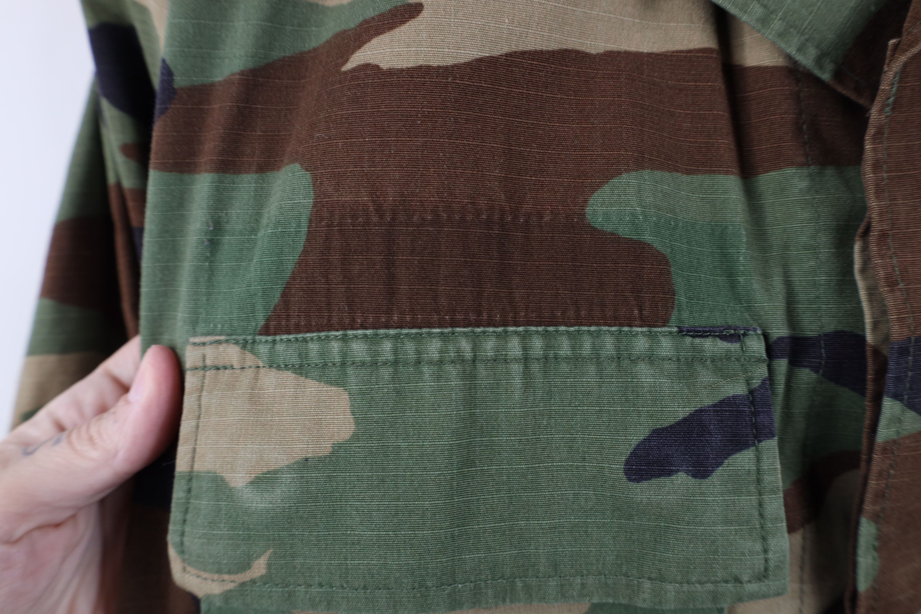 Vintage Vintage 90s Military Woodland Camouflage Combat Jacket USA Size US M / EU 48-50 / 2 - 5 Thumbnail
