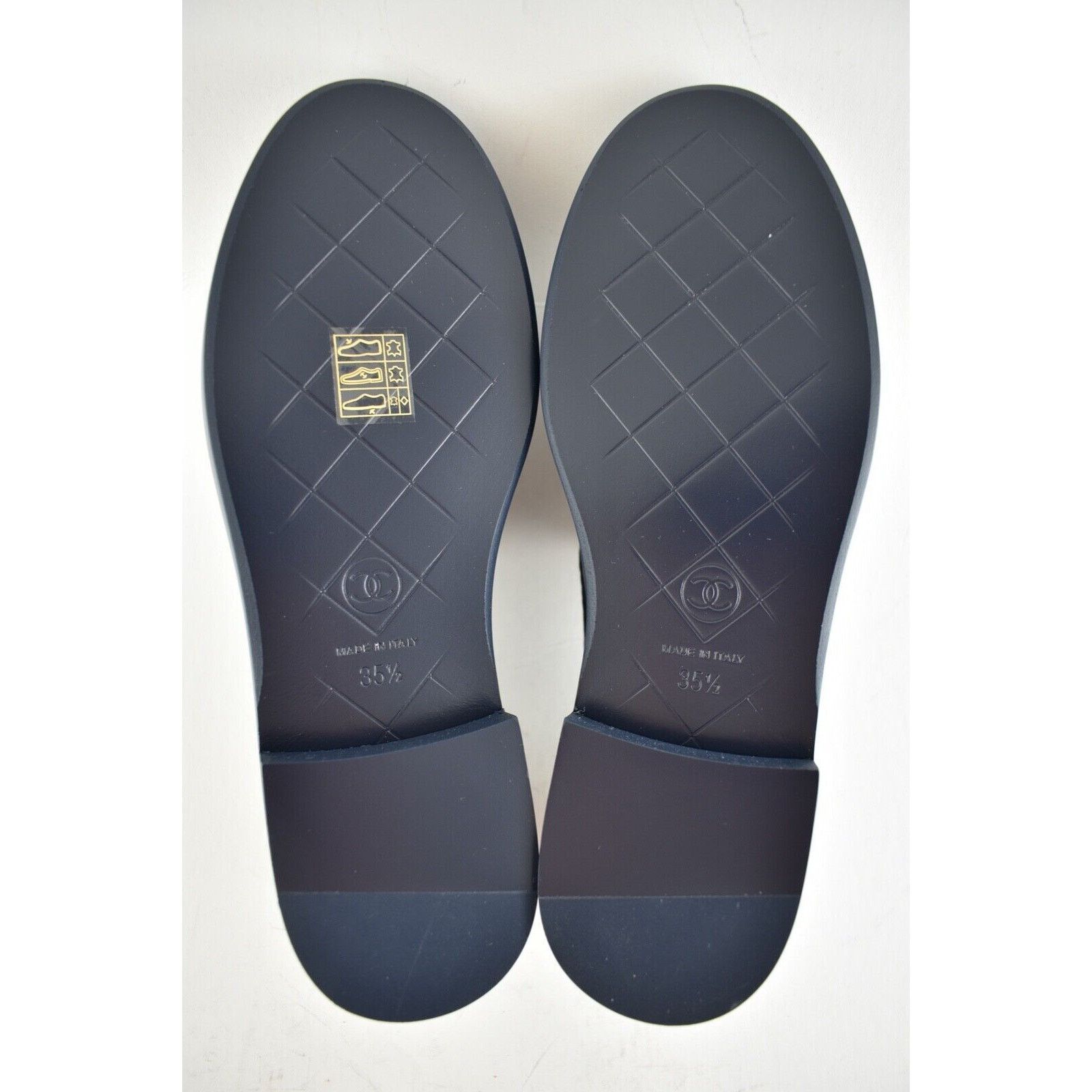 Chanel Chanel Turnlock CC Logo Gold Mule Slip On Flat Loafer 35.5 Size US 5.5 / IT 35.5 - 12 Thumbnail