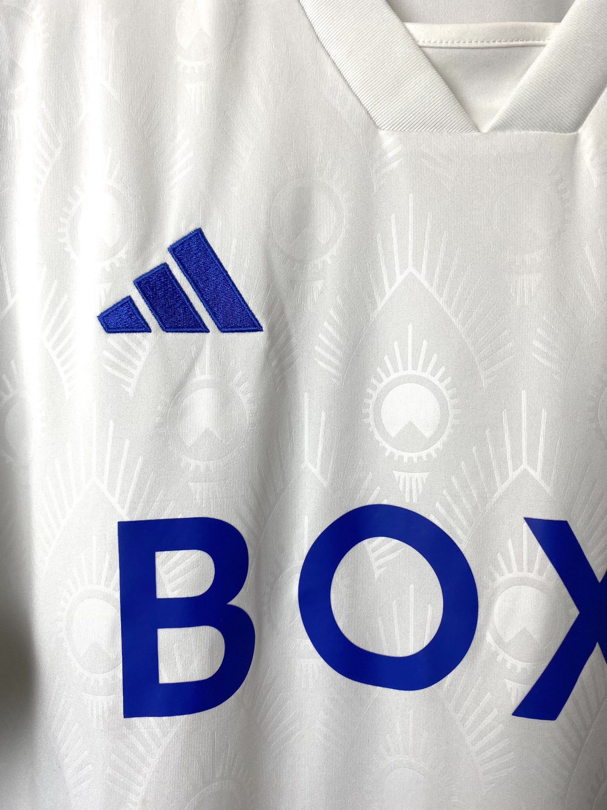 Adidas Vintage Adidas LUFC Soccer Jersey T Shirt Size US XXL / EU 58 / 5 - 3 Thumbnail