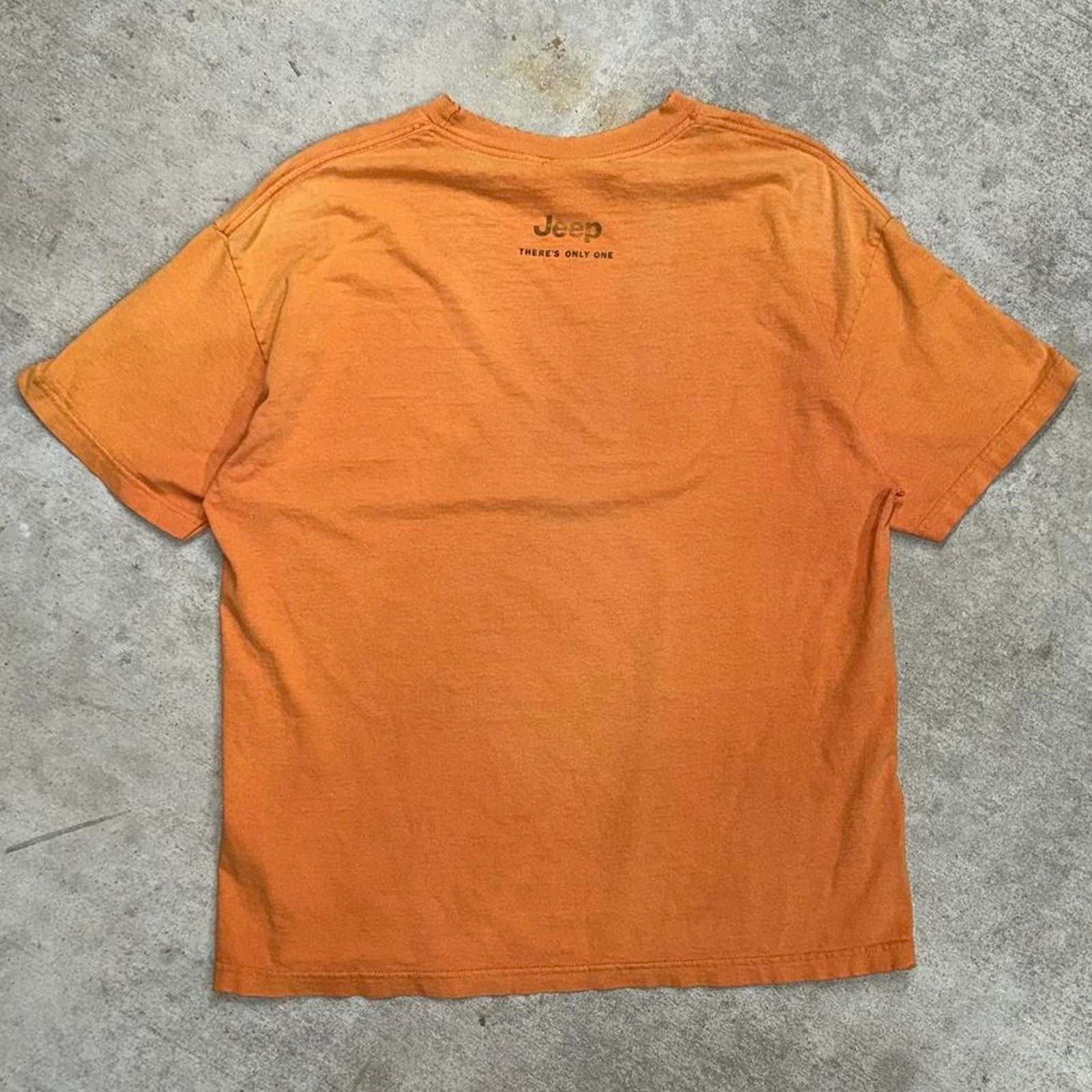Jeep Vintage crazy fade jeep thrashed t-shirt Size US L / EU 52-54 / 3 - 3 Thumbnail