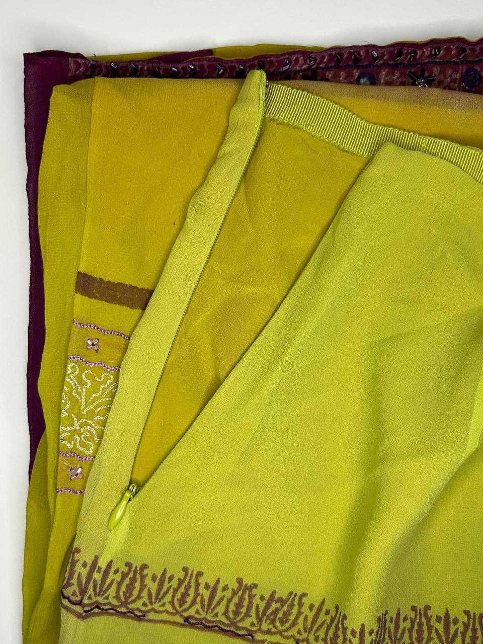 Etro Etro Hand Embroidered Silk Skirt (1490) Size 32" / US 10 / IT 46 - 7 Thumbnail