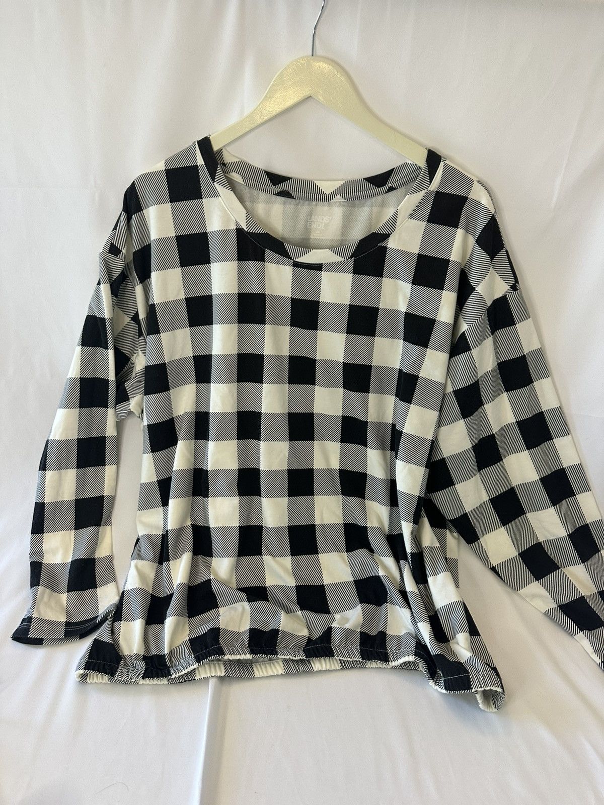 Lands' End Lands’ End women’s XXL black-and-white two-piece pajama set Size 42" / US 20 - 3 Thumbnail
