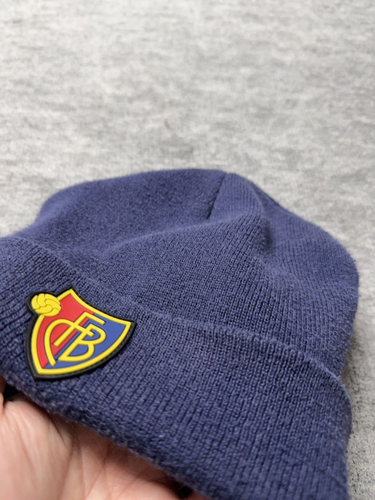 Vintage 00s Retro FC Basel Logo Beanie Faded Navy Knit Football Hat Size ONE SIZE - 6 Thumbnail