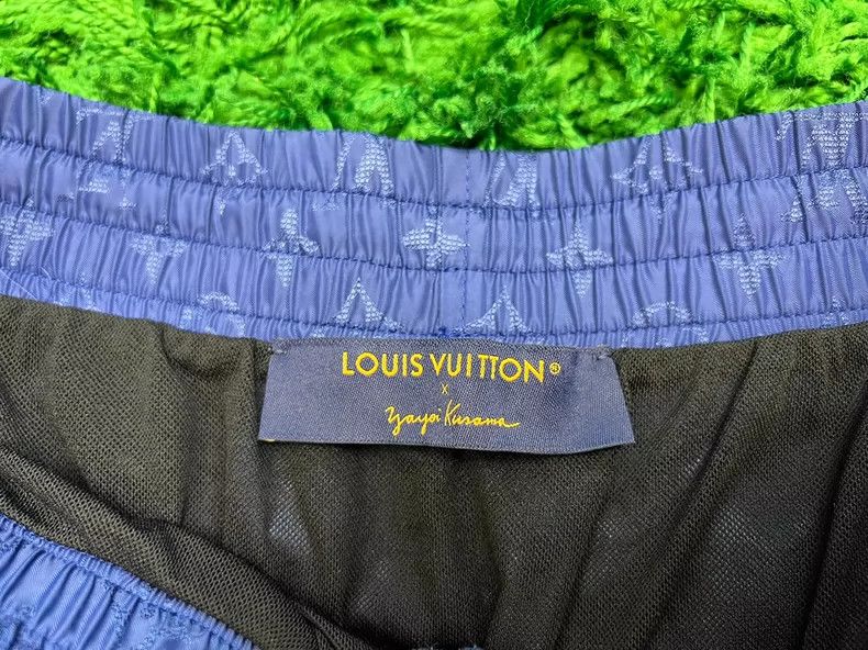 Louis Vuitton Louis Vuitton size l Yayoi Kusama Old Flower Full Print Sho Size US 28 / EU 44 - 4 Thumbnail