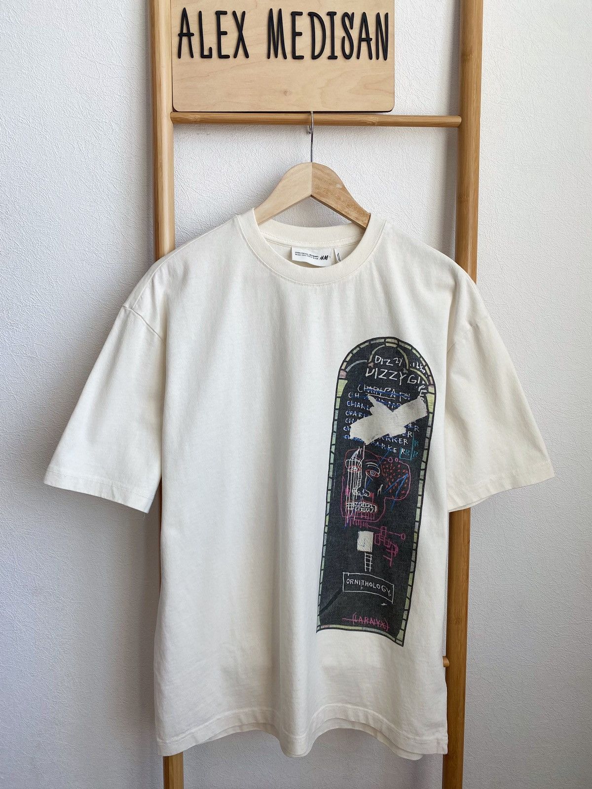 H&M × Jean-Michel Basquiat × Who Decides War WHO DECIDES WAR x BASQUIAT x H&M RELAXED FIT COTTON T-SHIRT Size US S / EU 44-46 / 1 - 10 Thumbnail