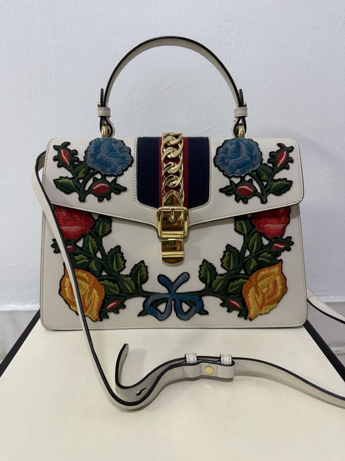 Gucci Gucci Medium Sylvie bag colorful floral embroidery Size ONE SIZE - 1 Thumbnail