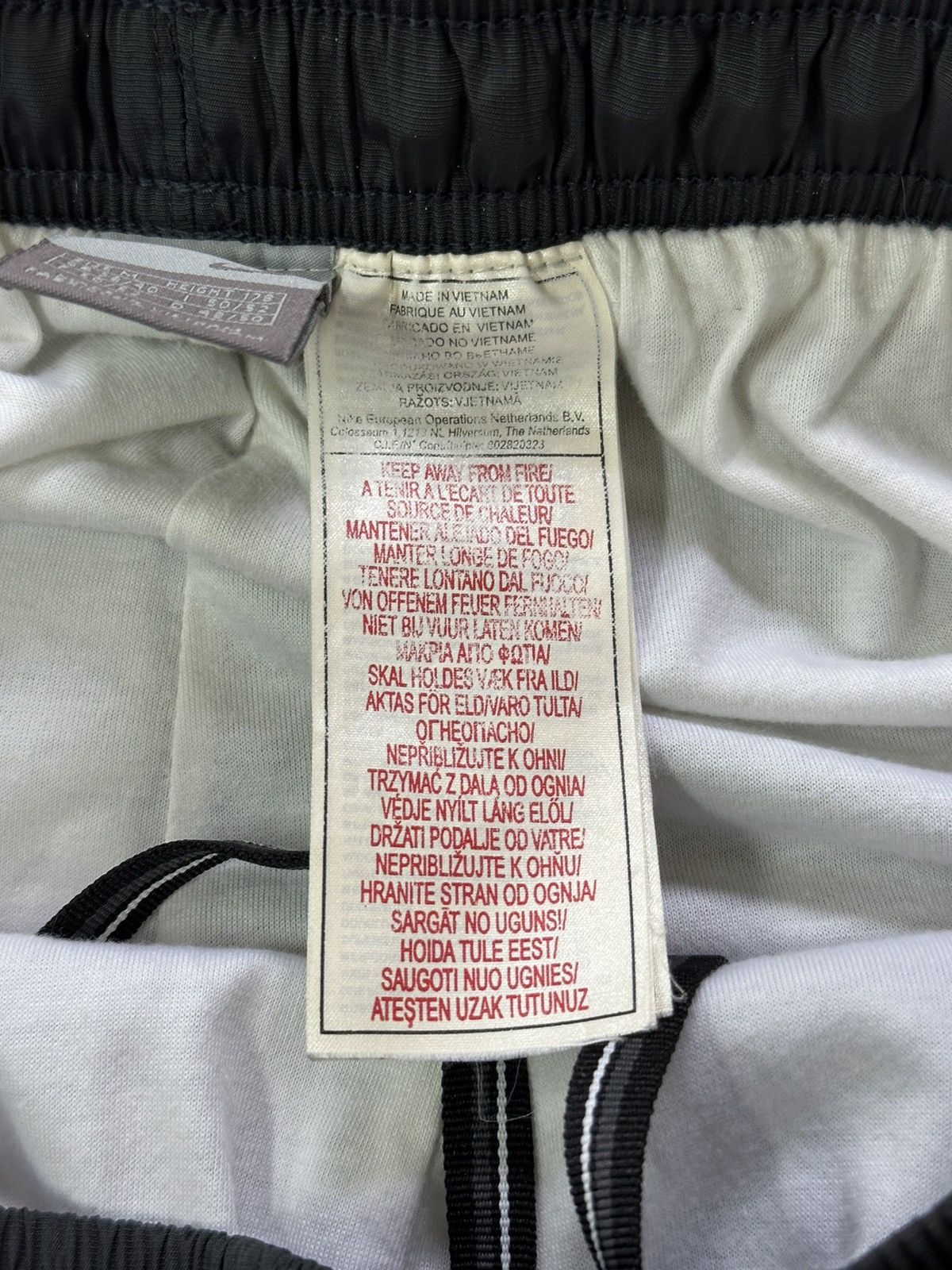 Nike × Vintage Vintage Y2K Nike Nylon Drill Track Pants Logo Embroidered Size US 33 - 13 Thumbnail